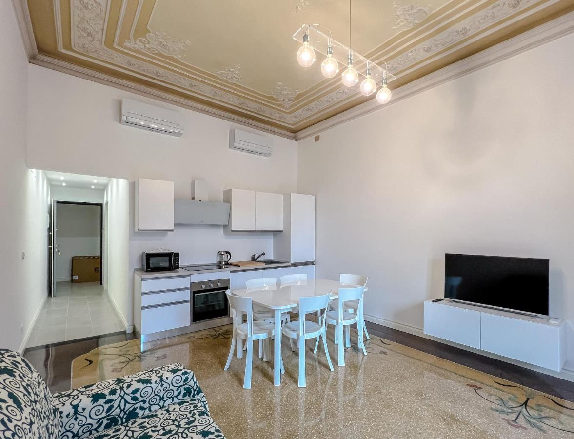 Appartamenti In Villa Del '900 Varazze Extérieur photo